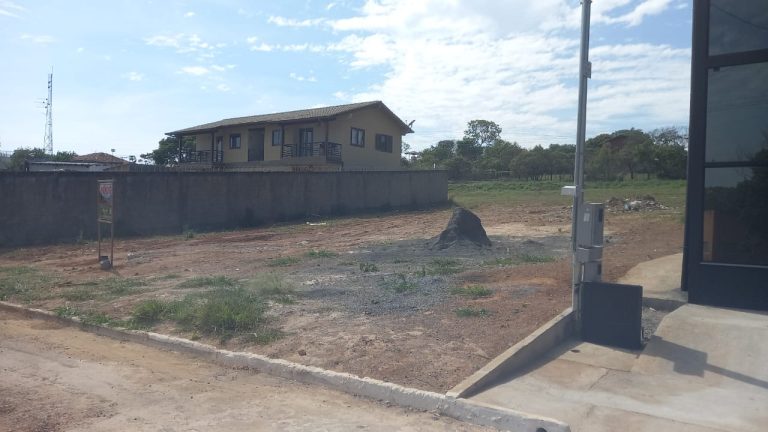 LOTE-900m²-NO-CENTRO-DE-ALTO-PARAISO-2